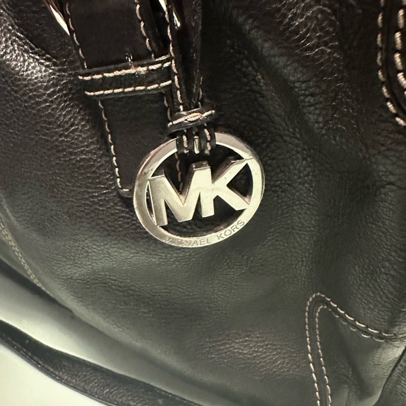 Michael Kors large Brookville tote bag. Gorgeous black pebble leather 15 x 12 - Picture 2 of 10